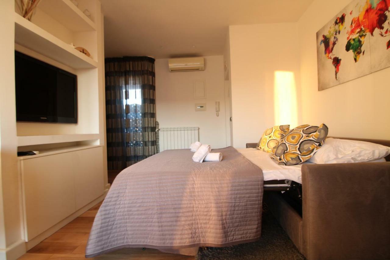 Suite Delicia Apartment - Appartamento Con Terrazza Napoli Eksteriør billede