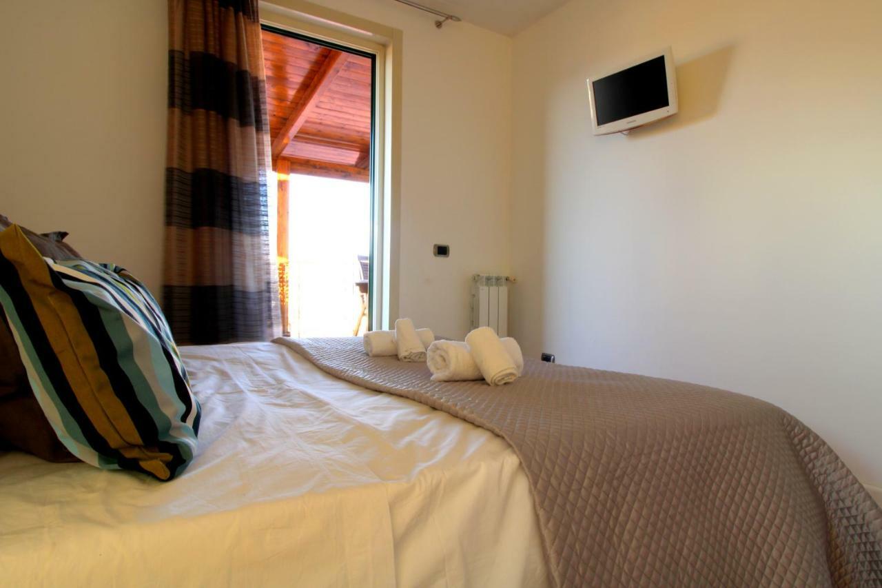 Suite Delicia Apartment - Appartamento Con Terrazza Napoli Eksteriør billede
